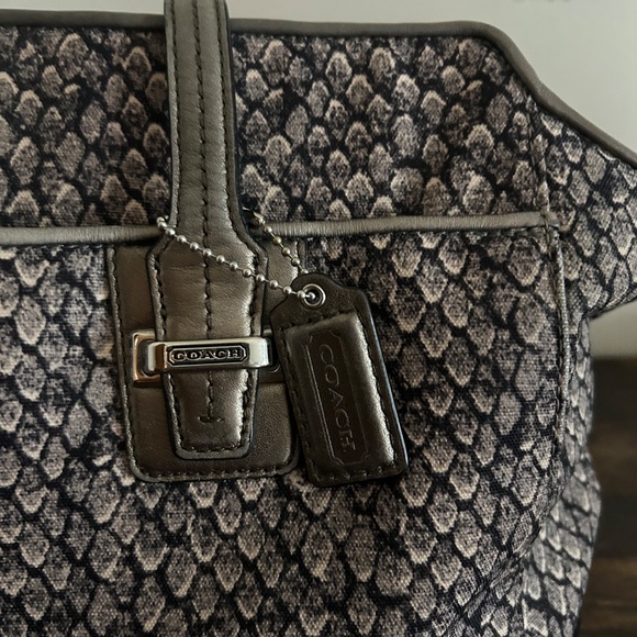 Coach Taylor Print Carryall Satchel Handbag - Picture 2 of 10